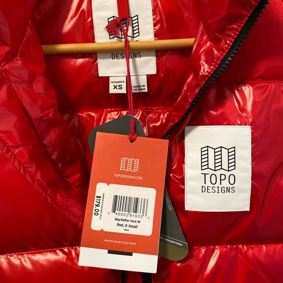 Red TOPO puffer vest **NEW W/TAGS** - Picture 3 of 3